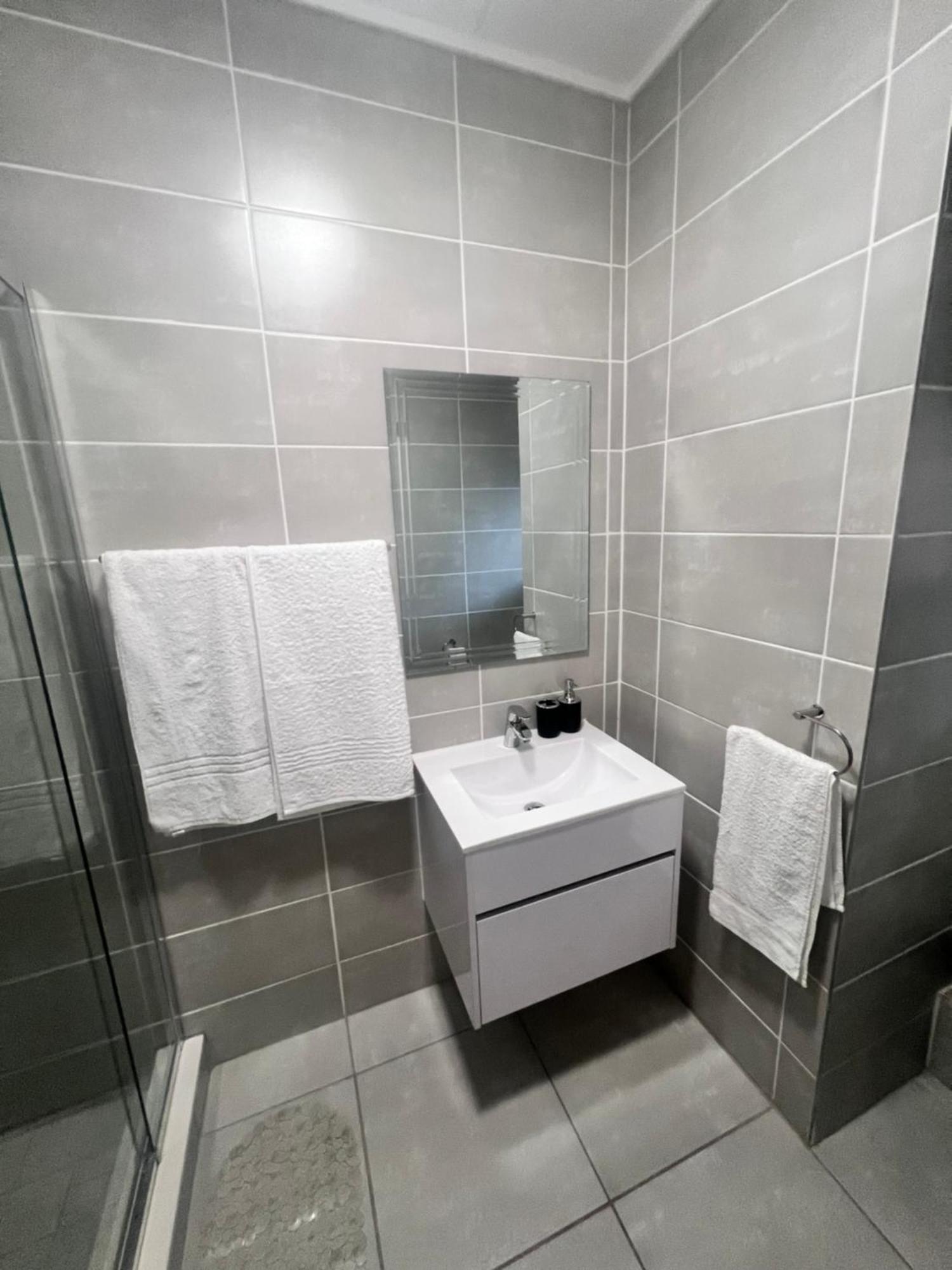 Apartment Hills Unit 350 Ballito