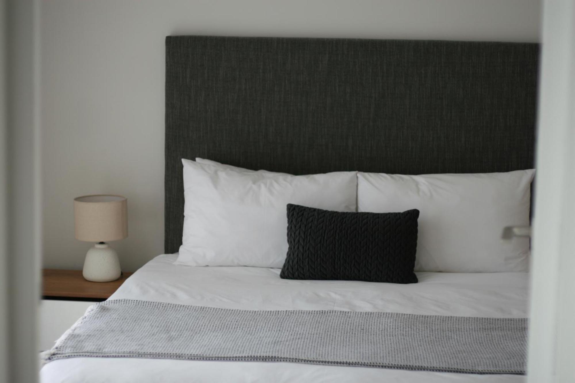 Apartment Hills Unit 350 *